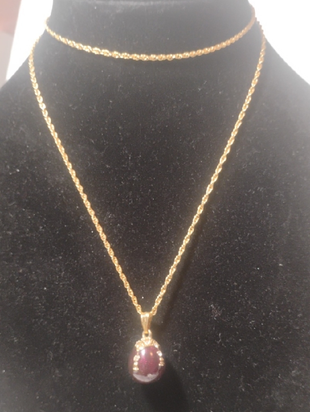 Vintage Avon Purple Gemstone Egg On 30" Gold Tone Twisted Chain